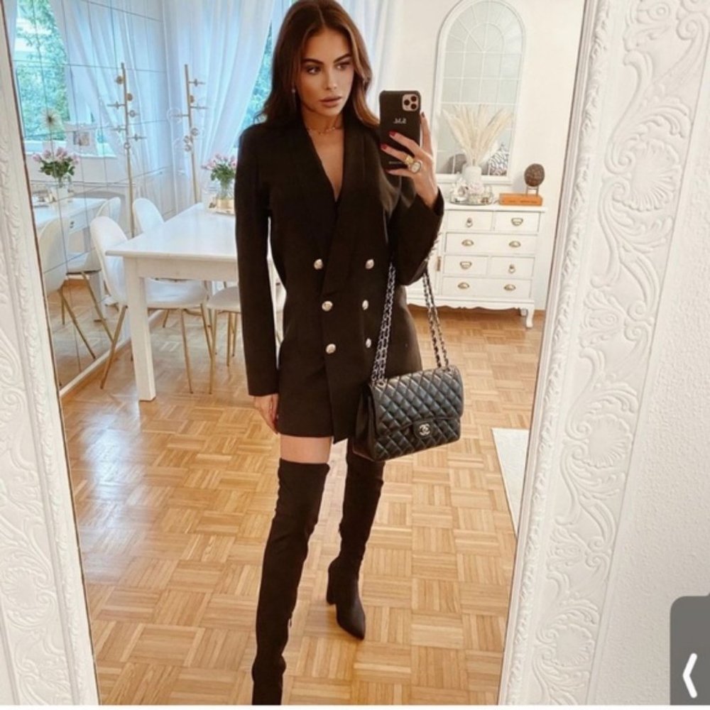 ZARA LONG BLAZER WITH GOLD BUTTONS
